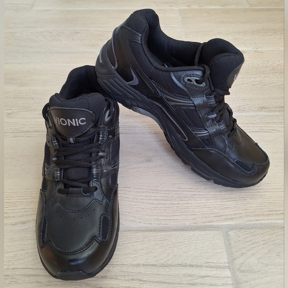 Vionic Walker Men's Black Leather Athletic Walking Shoe - Size 8.5